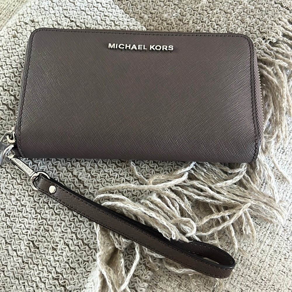 Michael Kors wallet, cinder color , new